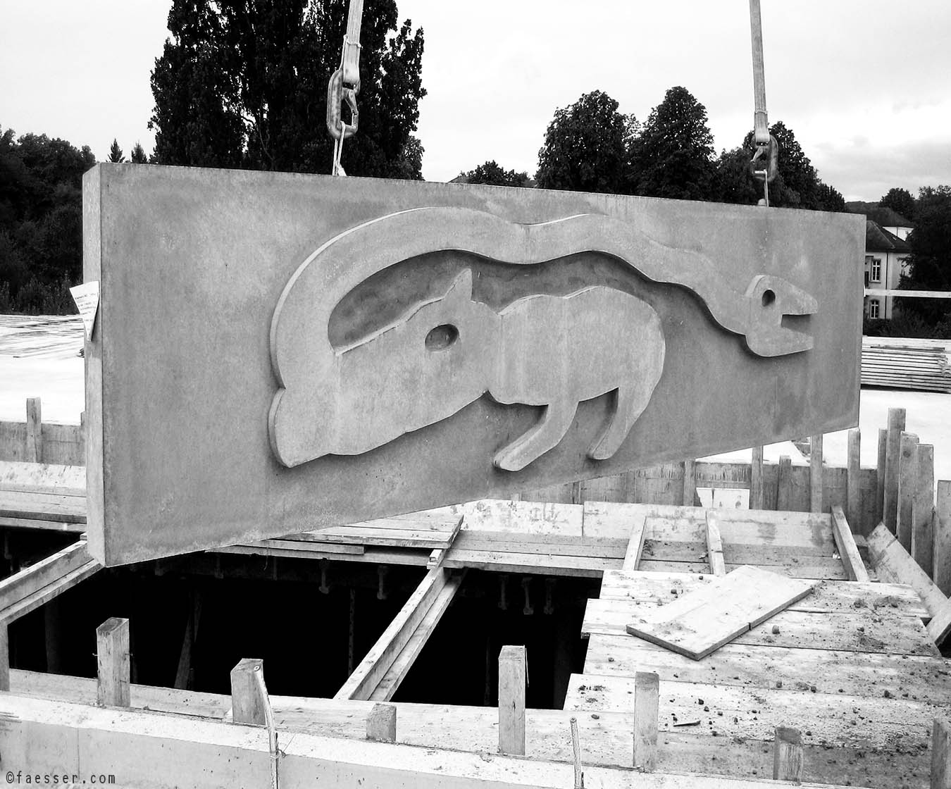 Prefabricated mutant for the roof front of the Psychiatric Clinic in Koenigsfelden, sculptor and painter 2005